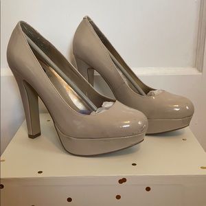 G by GUESS nude heels